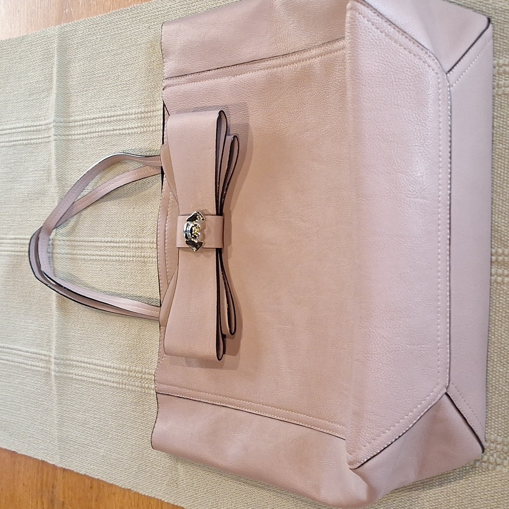 Betsey Johnson blush Petal pink tote with beautiful bow and silver dog detail